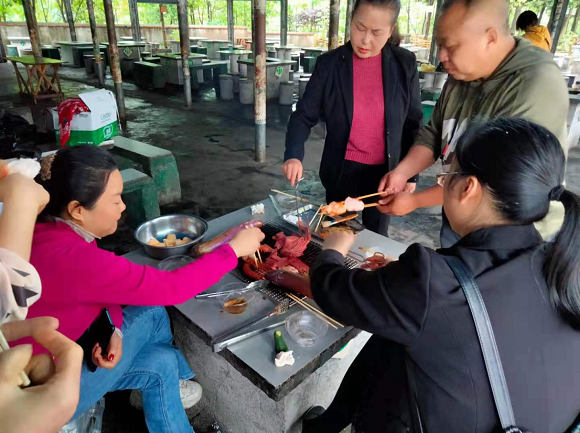 背篓人家 餐饮加盟店