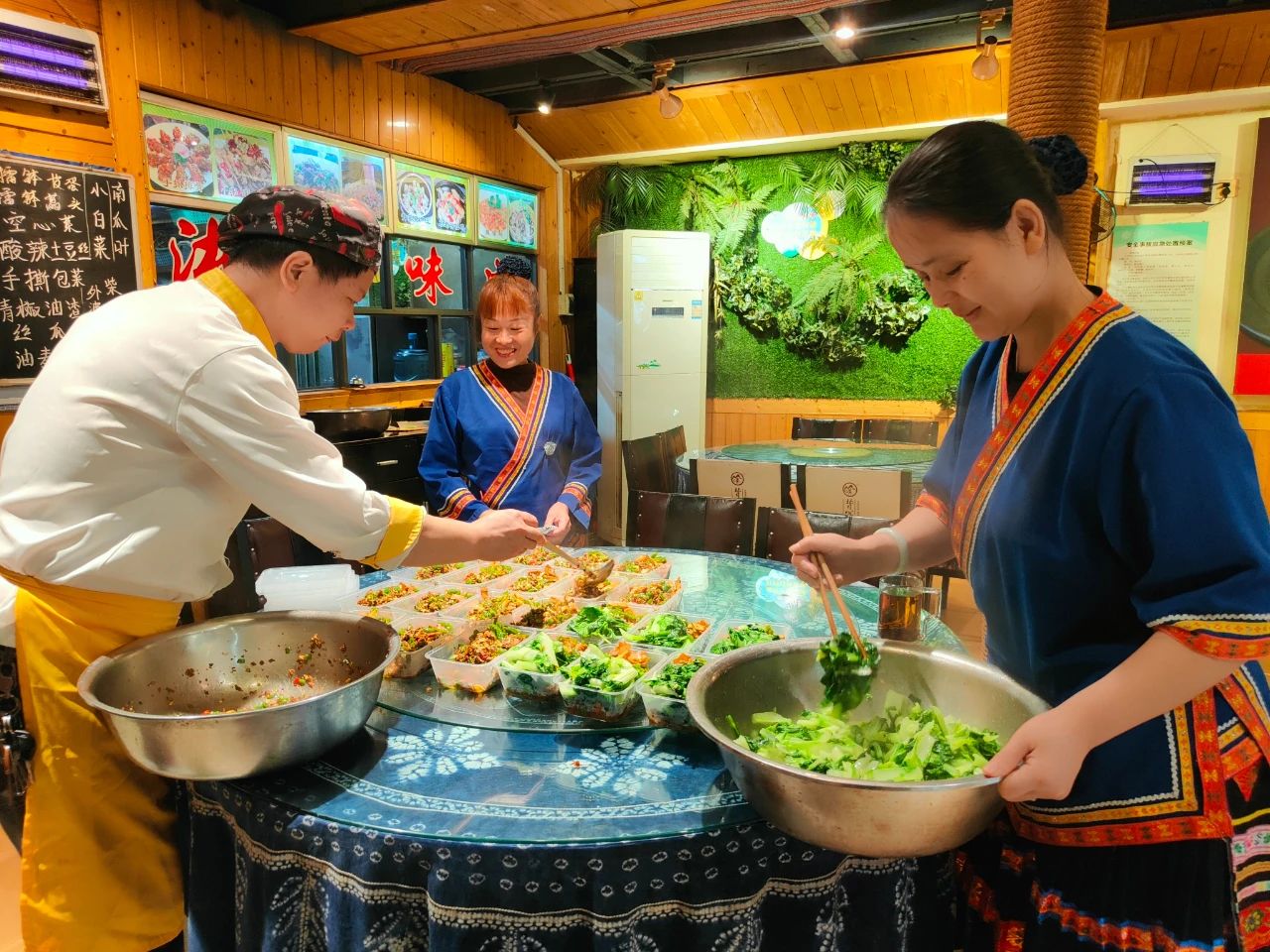 背篓人家爱心餐